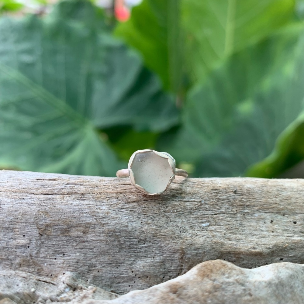 White sea glass Sea tumbled sea glass sterling & fine silver ring - Picture 3 of 6